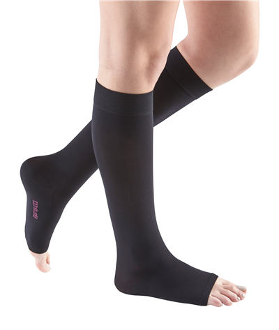 Mediven comfort - pair 15-20 mmHg calf with silicone topband standard open toe Product Image