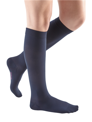 Mediven comfort - pair 30-40 mmHg calf standard closed toe Product Image